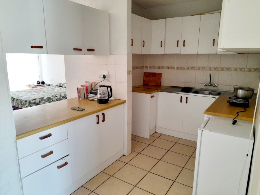 1 Bedroom Property for Sale in Heiderand Western Cape